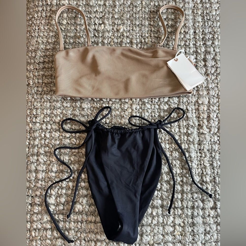 Nwt Good American ribbed nude square top strappy Brazilian black bikini